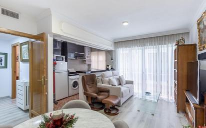 Sala d'estar de Apartament en venda en  Granada Capital amb Aire condicionat, Calefacció i Balcó