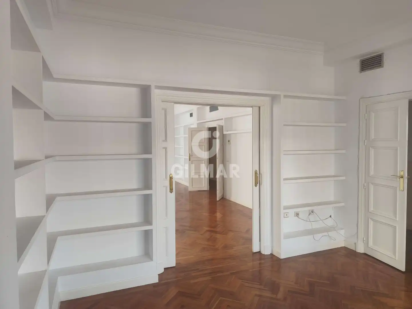 Sala d'estar de Àtic de lloguer en Sevilla amb Calefacció i Balcó