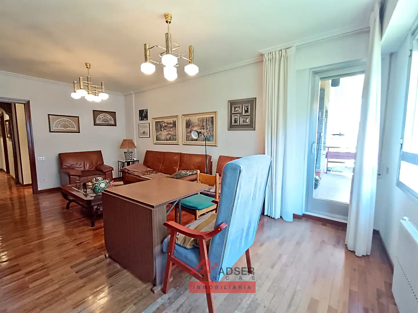 Sala de estar de Piso en venta en  Logroño con Calefacción, Parquet y Terraza