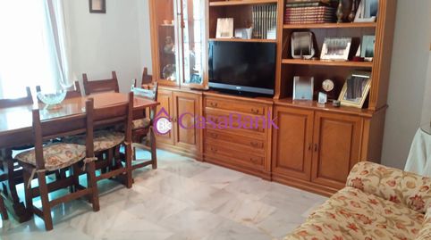 Ref. 28140 Zona proxima al Gran Teatro, en una magnifica ubicacion. Amplio piso exterior(salon con terraza) , conservado, en bloqu, imatge 2