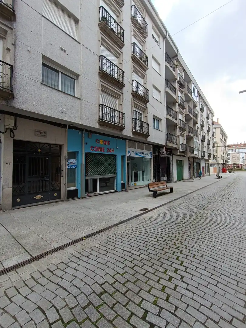 Business premises to rent in Boiro, imagen 2