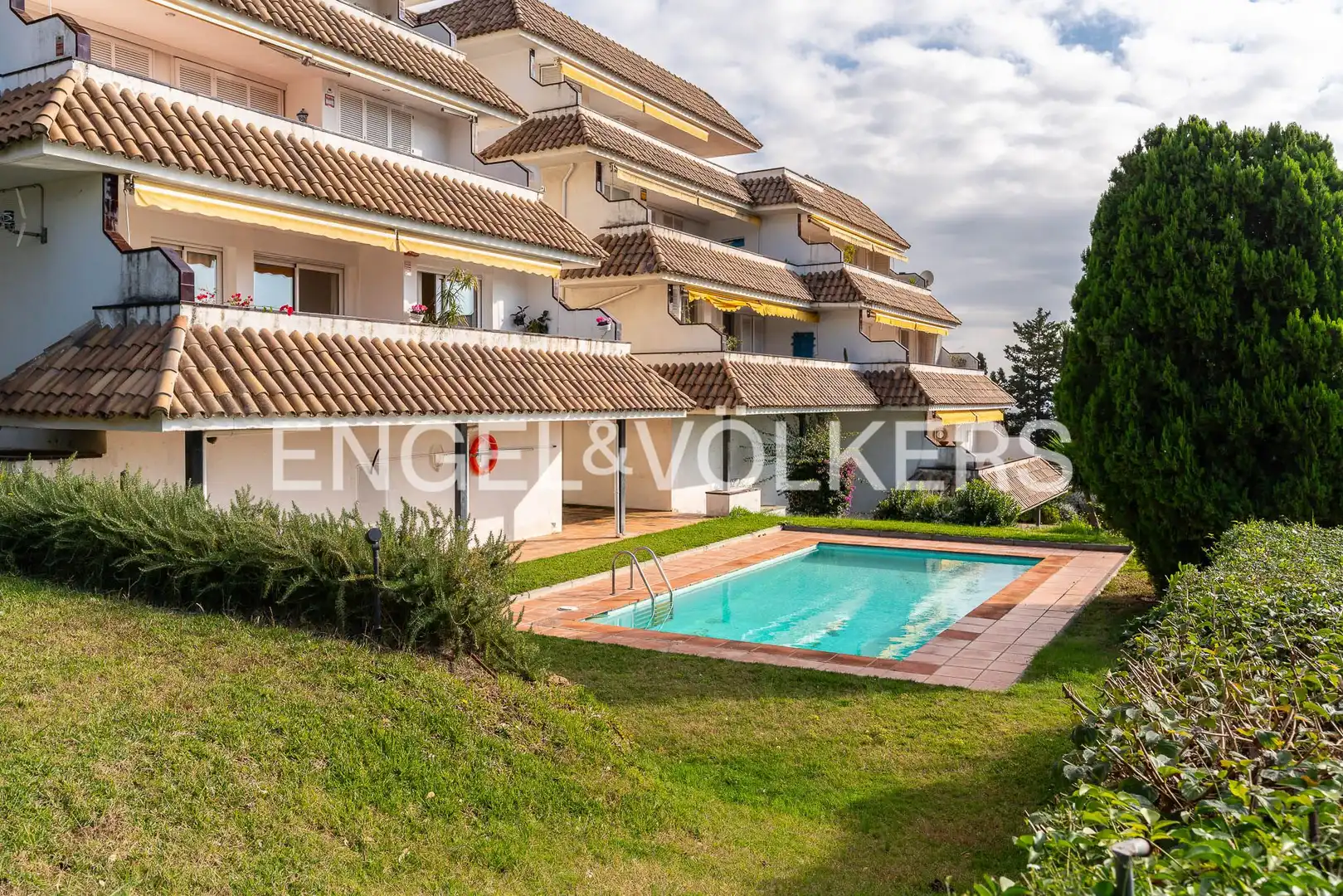 Außenansicht von Wohnung zum Verkauf in Sant Vicenç de Montalt mit Heizung, Terrasse und Balkon