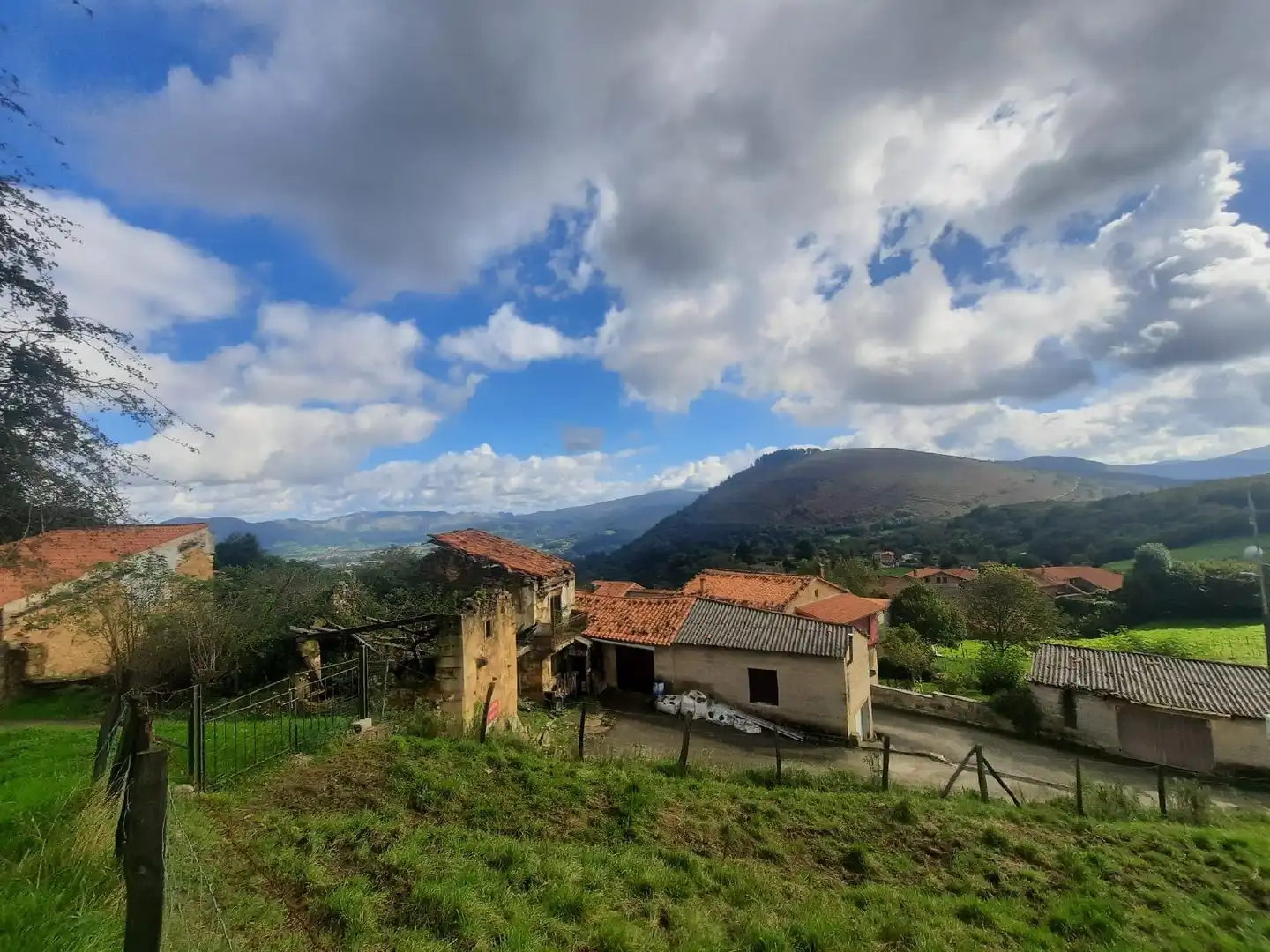 Vista exterior de Casa o chalet en venta en Cieza (Cantabria)