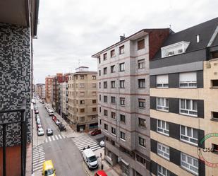 Vista exterior de Pis en venda en Gijón  amb Calefacció i Terrassa