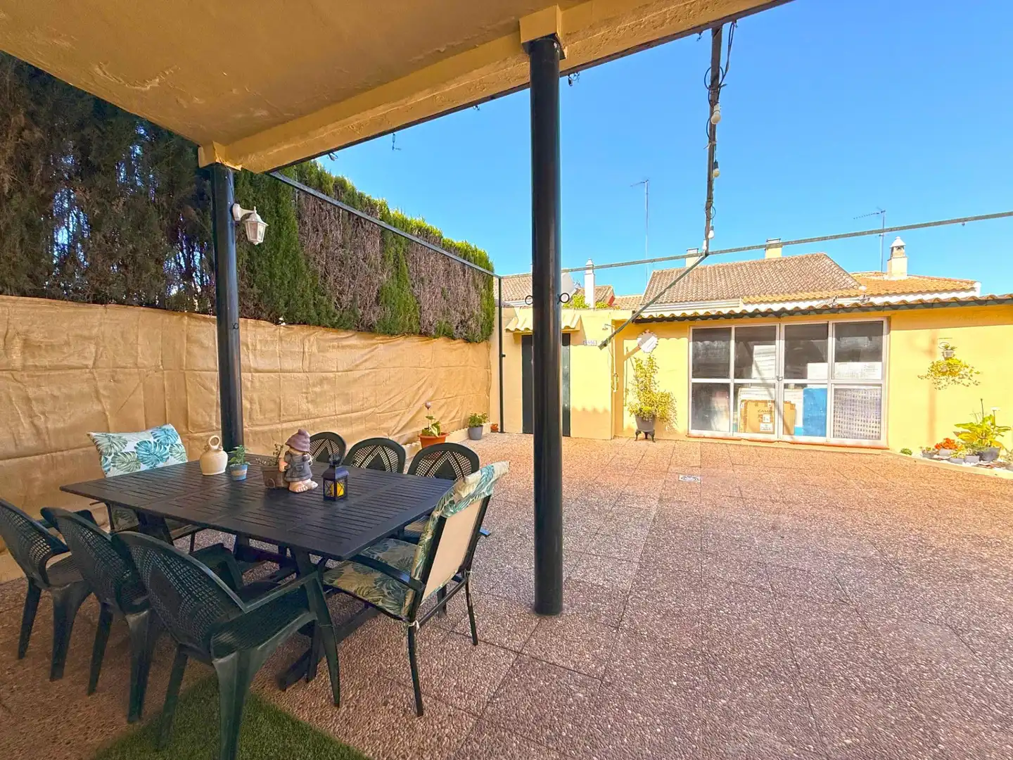 Terraza de Casa adosada en venta en Tomares con Jardín privado