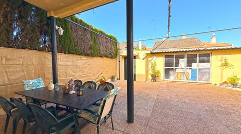 Foto 5 de Casa adosada en venta en Aljamar, Tomares