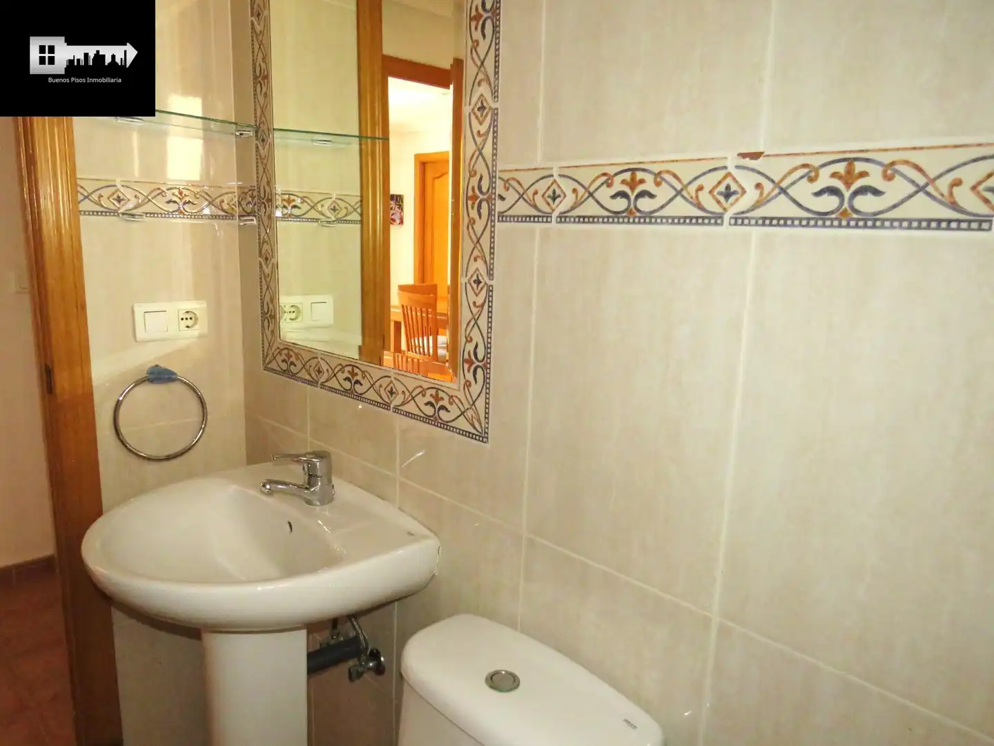 Baño de Piso en venta en Alicante / Alacant con Aire acondicionado y Amueblado