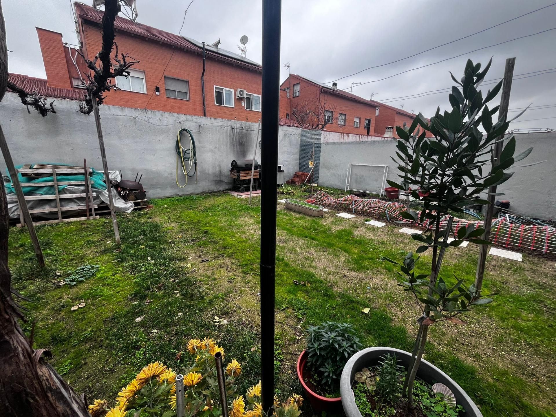 Casa adosada en venda a Calle de Valladolid