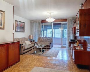 Living room of Flat for sale in  Madrid Capital  with Heating and Terrace