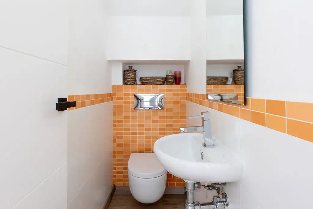 Badezimmer von Haus oder Chalet zum Verkauf in Badalona mit Klimaanlage, Heizung und Parkett