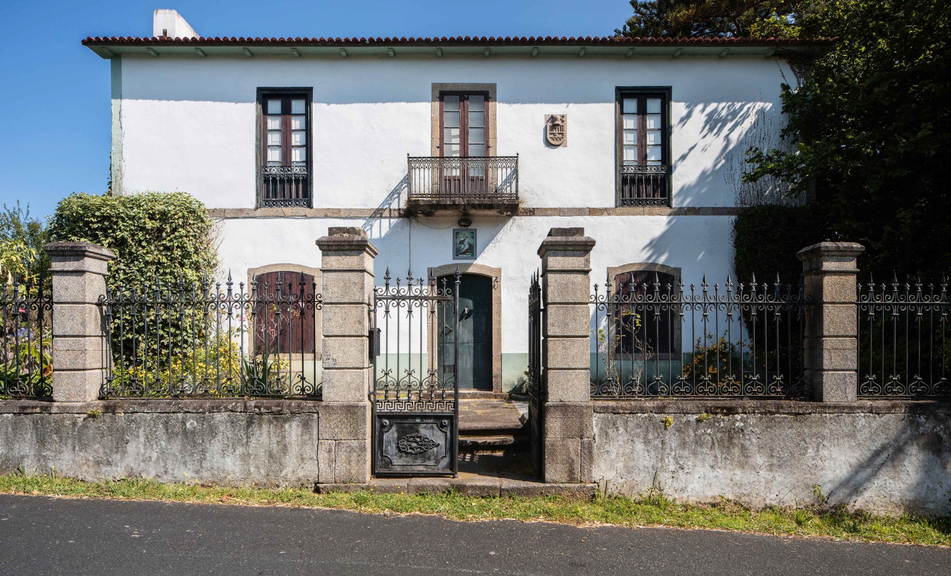 Exterior view of House or chalet for sale in Bergondo  with Air Conditioner, Private garden and Parquet flooring