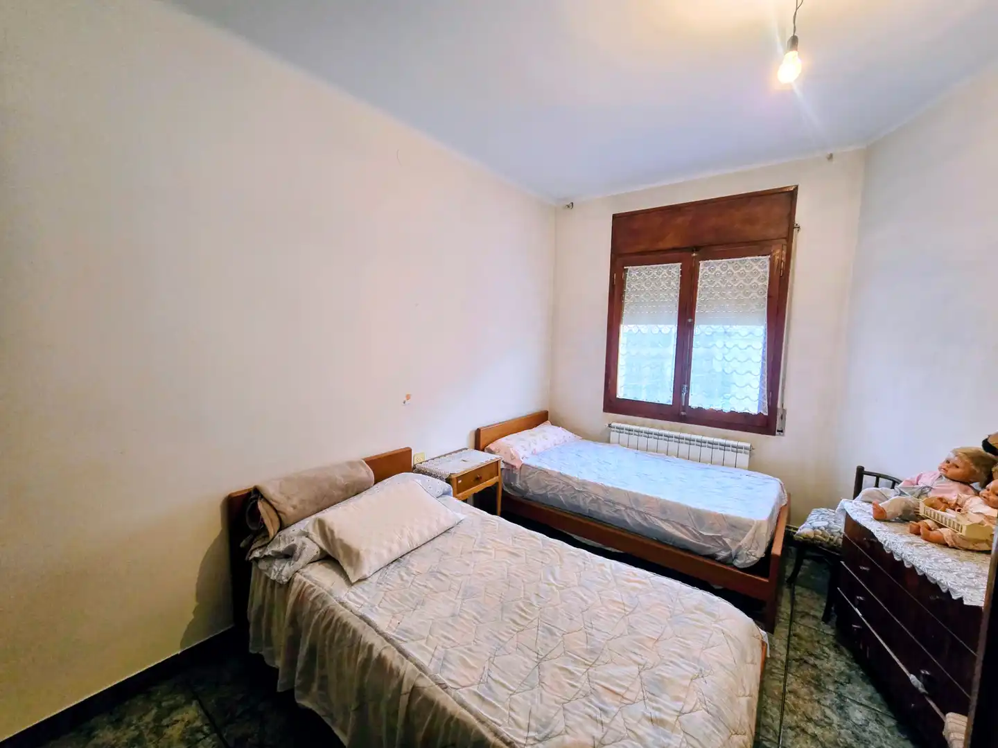 Habitación de Piso en venta en Torelló con Calefacción, Trastero y Amueblado