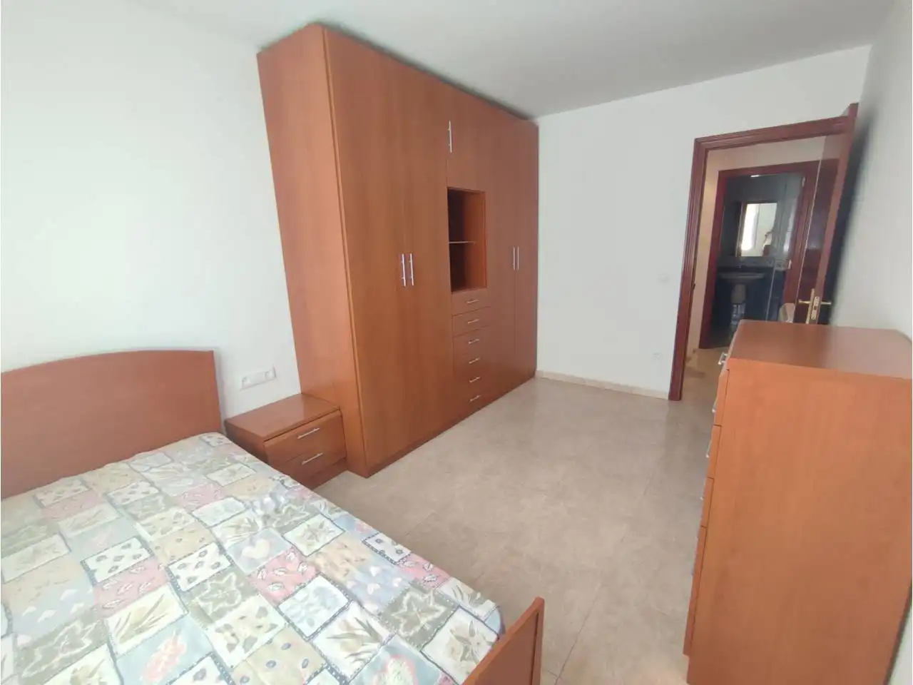 Dormitori de Casa o xalet en venda en La Granada amb Aire condicionat, Calefacció i Jardí privat