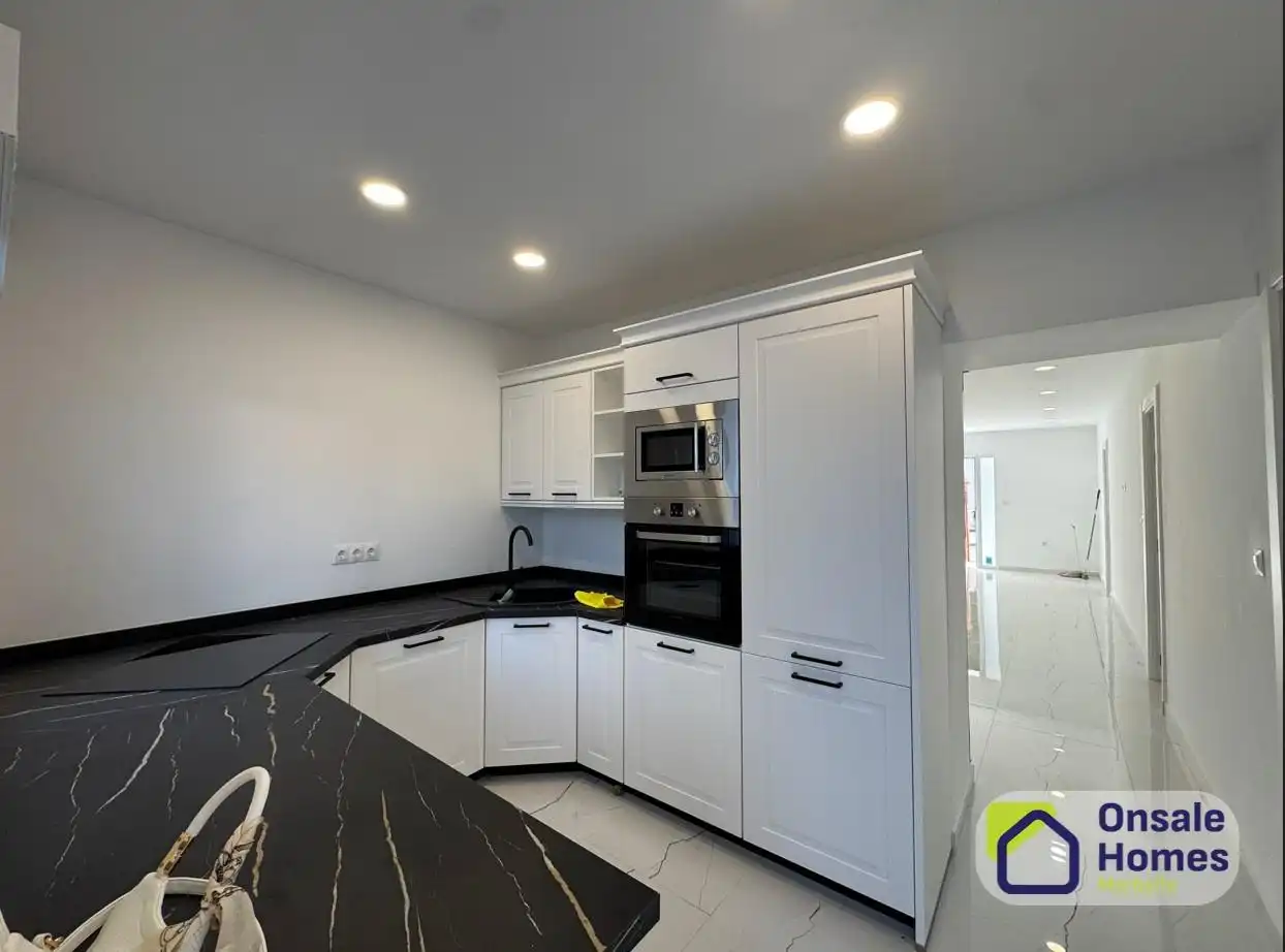 Cocina de Apartamento en venta en Alhaurín El Grande con Aire acondicionado, Jardín privado y Terraza