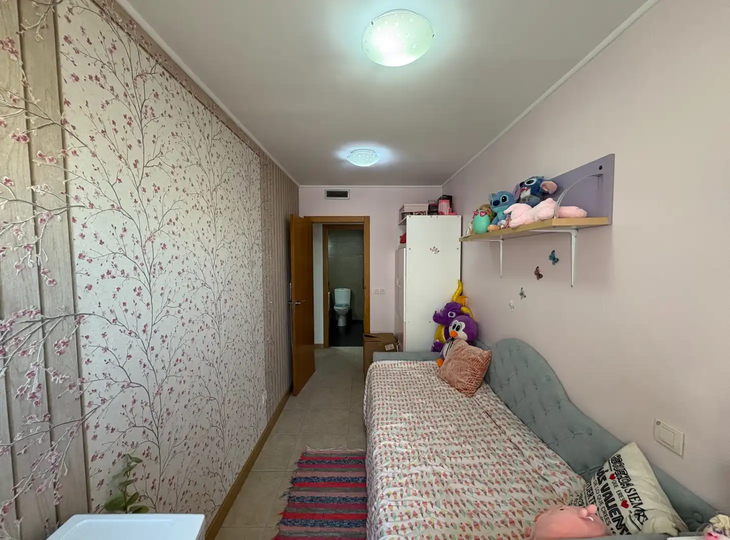 Habitación de Piso en venta en Castellón de la Plana / Castelló de la Plana con Aire acondicionado, Calefacción y Horno