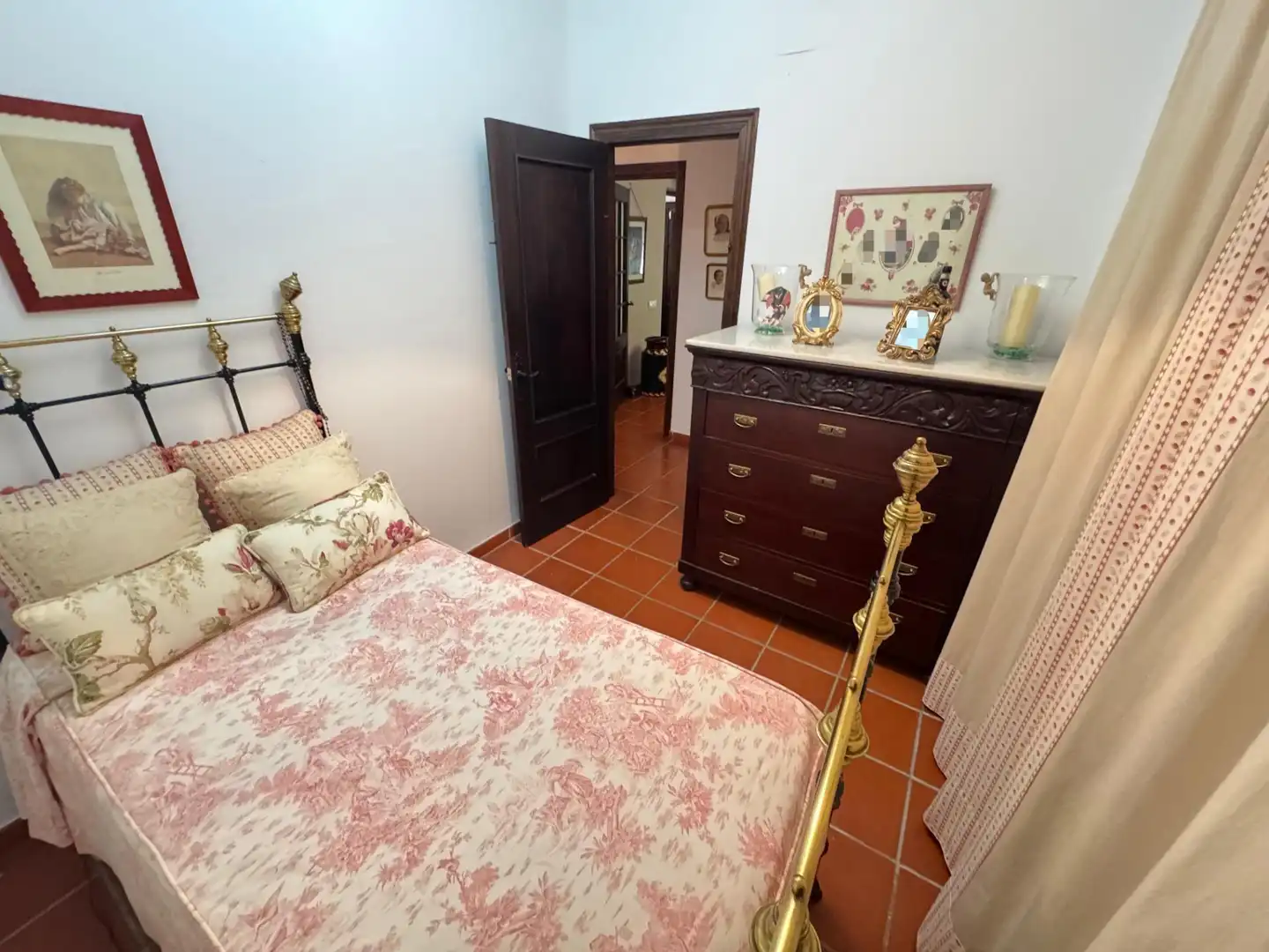 Habitación de Casa o chalet en venta en Dos Hermanas con Aire acondicionado, Jardín privado y Trastero