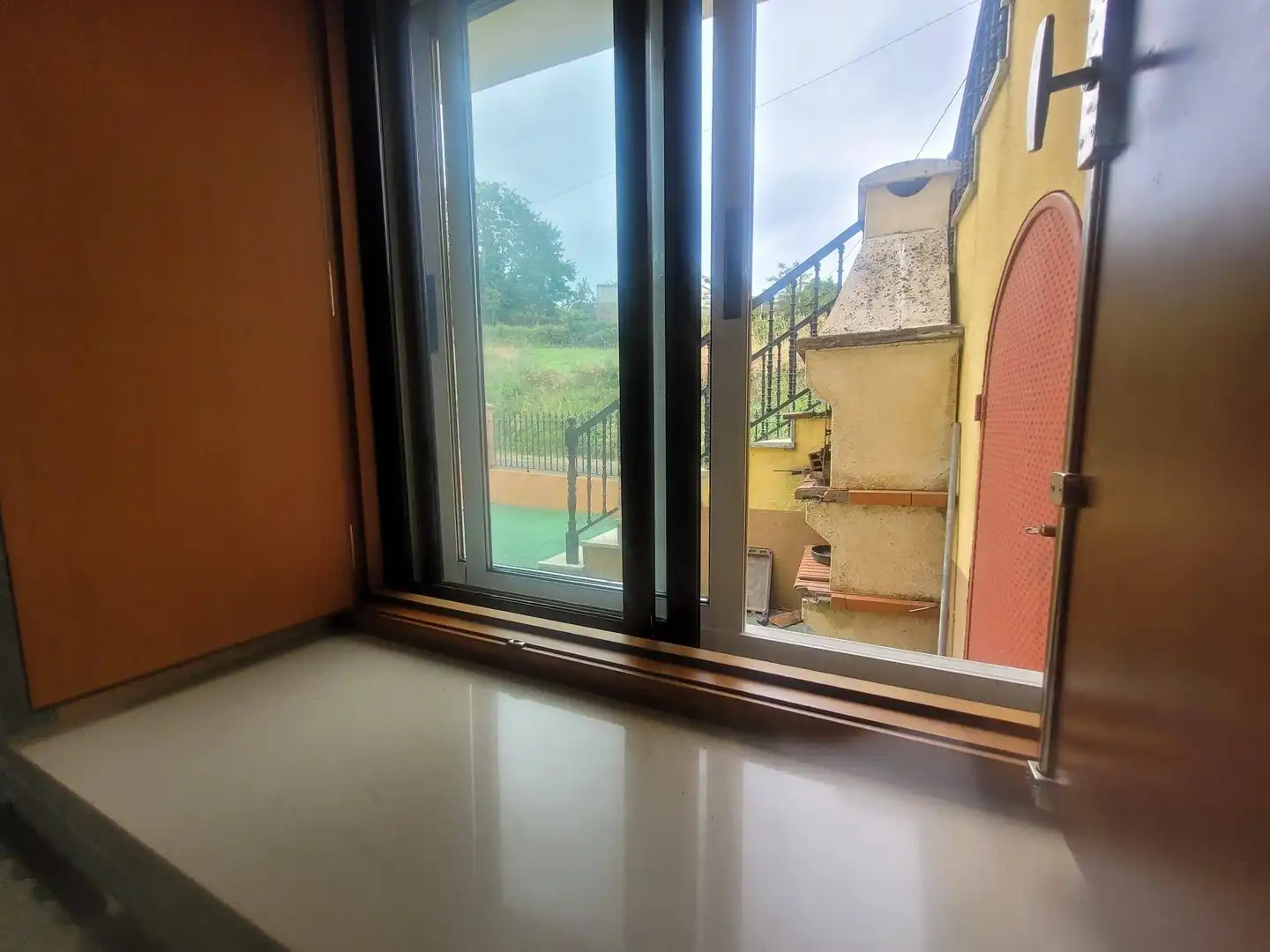 Terrassa de Casa o xalet en venda en A Estrada  amb Jardí privat, Traster i Piscina