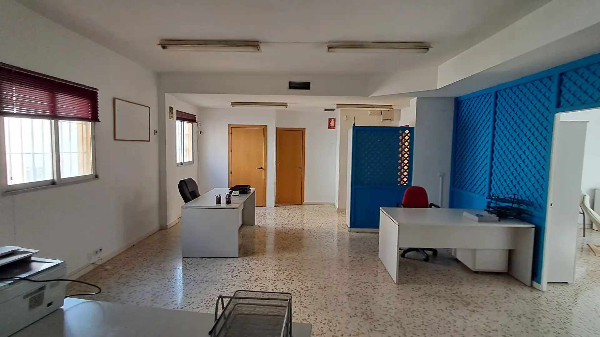 Office for sale in Torremolinos  with Air Conditioner, Heating and Furnished