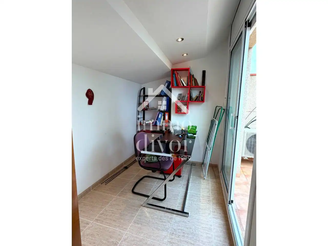 Casa aparellada amb jardí en venda a Calle Barcelona, imagen 23