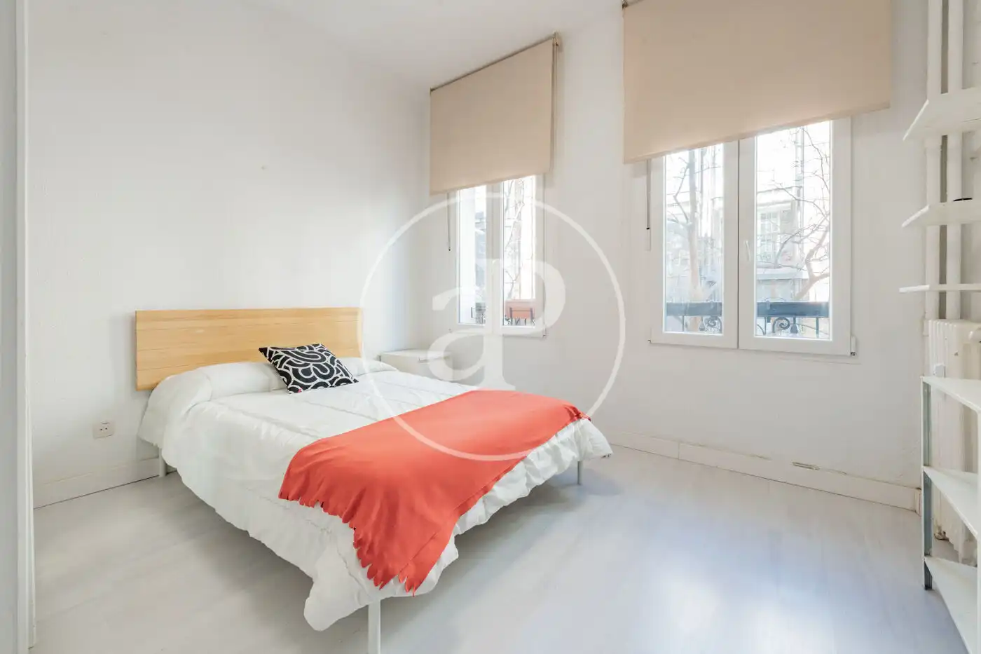 Habitación de Piso en venta en Madrid con Calefacción y Amueblado