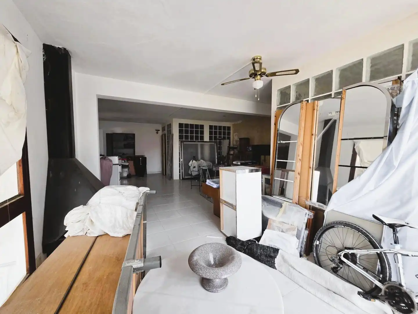Haus oder Chalet zum Verkauf in Benidorm mit Privatgarten, Terrasse und Abstellraum