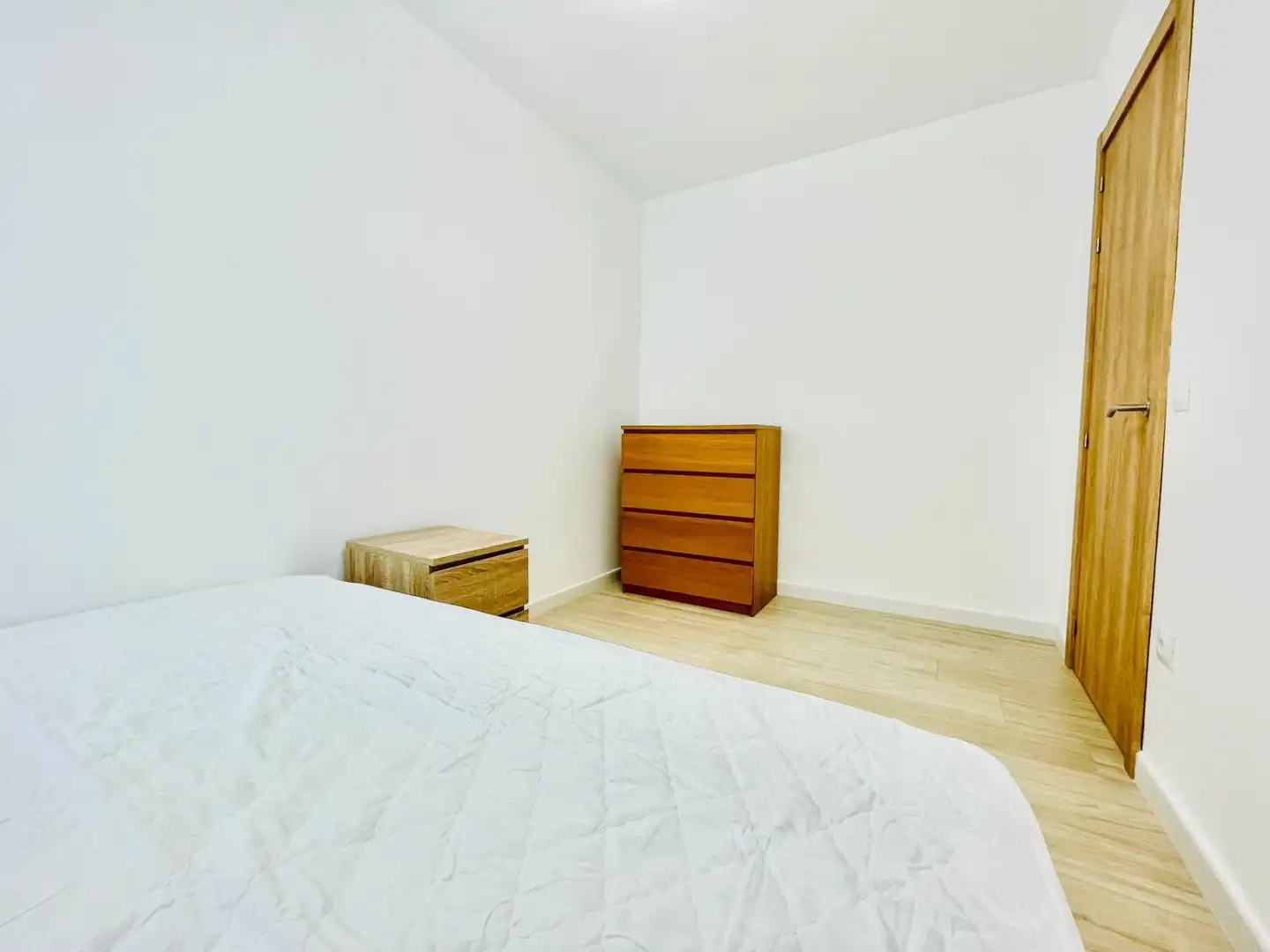 Schlafzimmer von Wohnung zur Miete in Córdoba mit Klimaanlage, Heizung und Terrasse