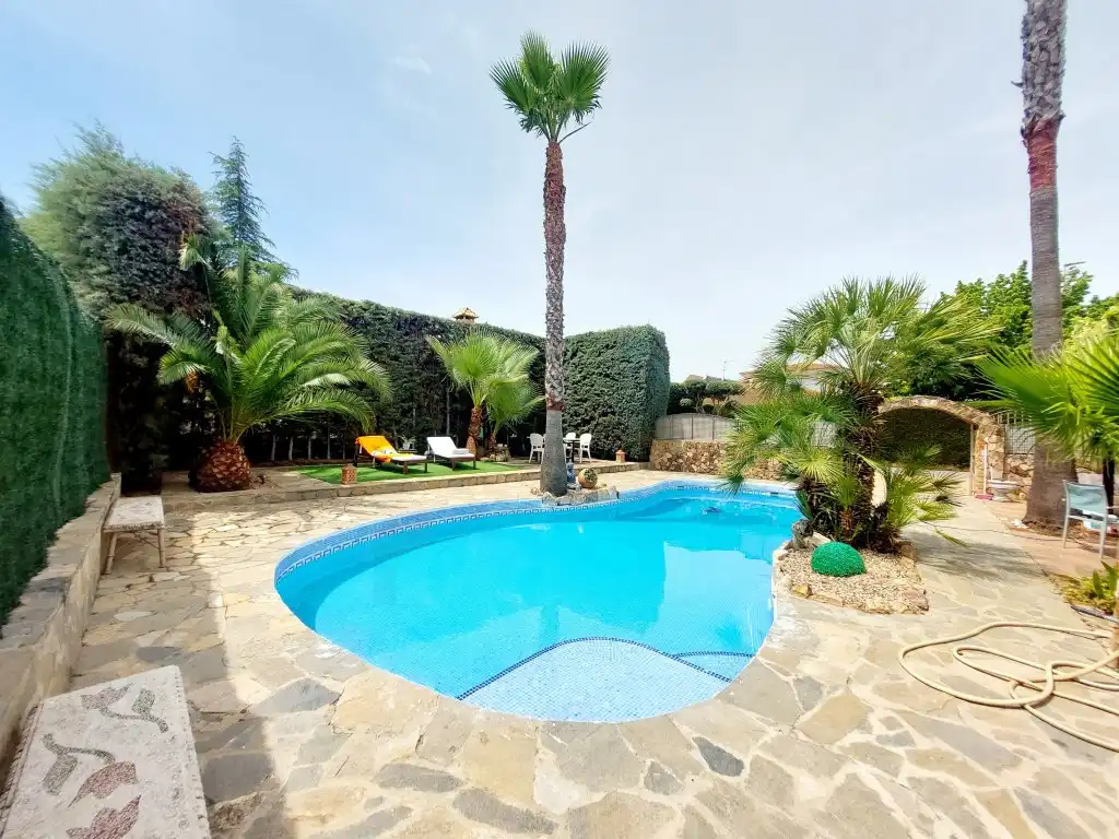 Piscina de Casa o xalet en venda en Badajoz