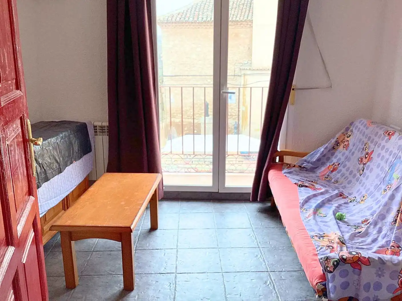 Dormitori de Finca rústica en venda en Velilla de Jiloca amb Jardí privat, Terrassa i Traster