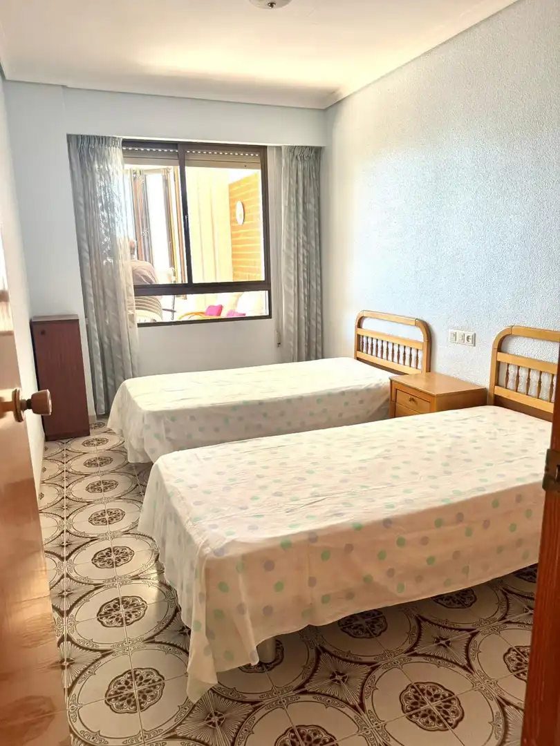 Schlafzimmer von Wohnungen zum Verkauf in Benicasim / Benicàssim mit Terrasse, Möbliert und Gemeinschaftspool