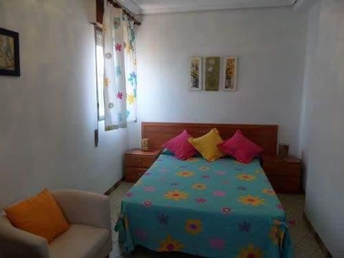 Bedroom of Flat to rent in  Sevilla Capital  with Air Conditioner and Furnished