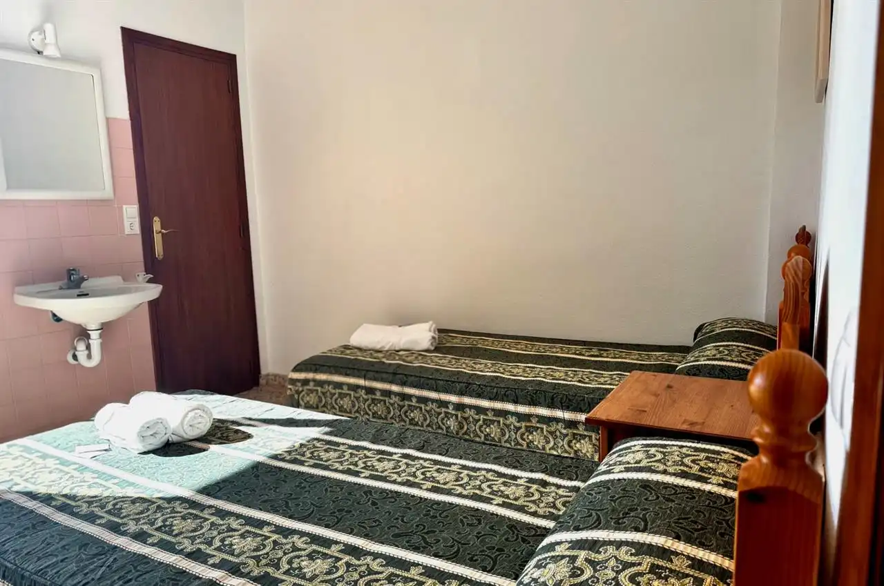 Dormitori de Finca rústica en venda en Finestrat amb Terrassa, Traster i Piscina