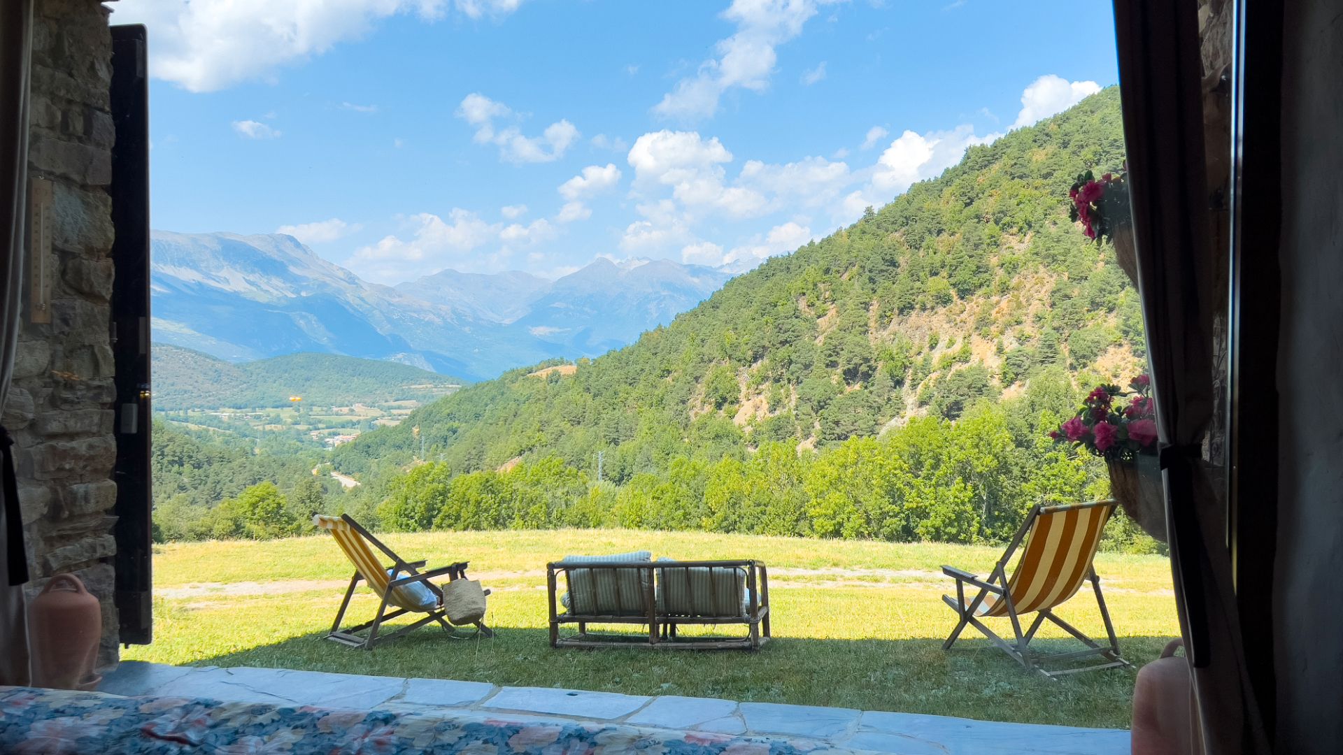 Terrace of House or chalet for sale in Benasque  with Heating, Private garden and Parquet flooring