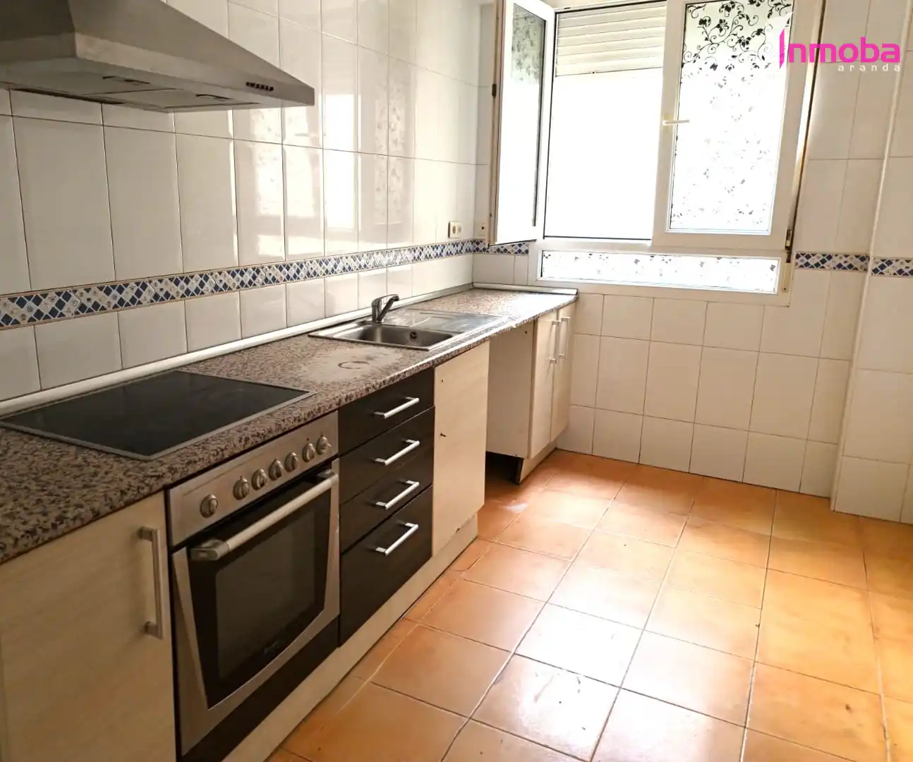 Kitchen of Flat for sale in Aranda de Duero  with Heating and Oven