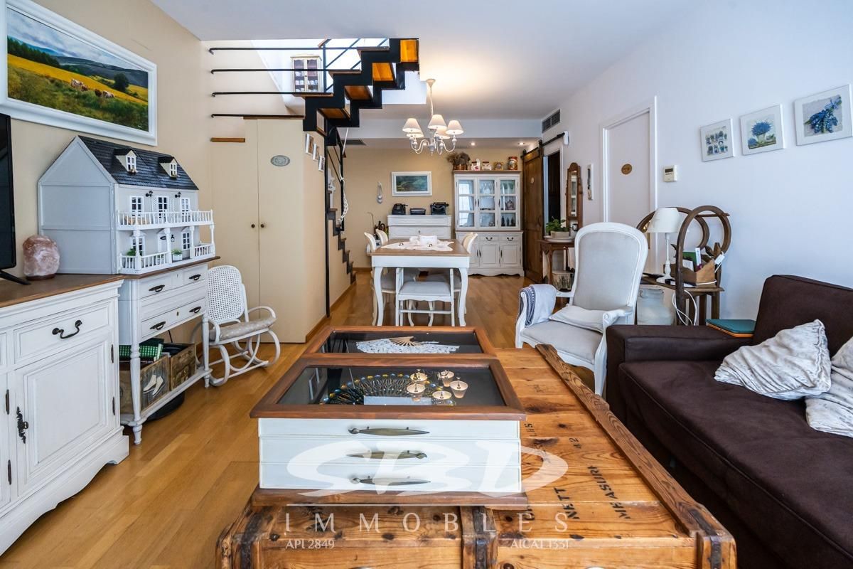 Duplex for sale in Centre , Centre - Sant Oleguer