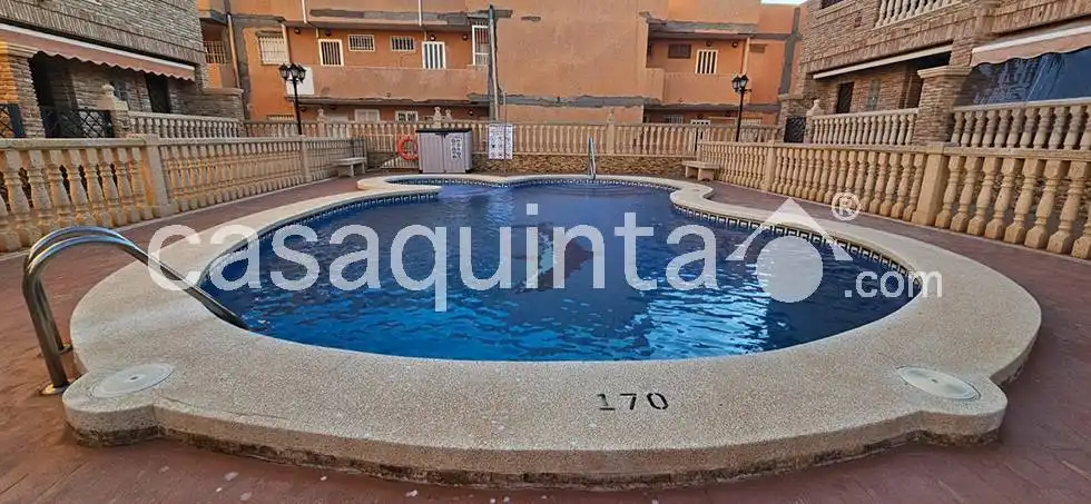 Piscina de Dúplex en venda en San Pedro del Pinatar amb Calefacció, Terrassa i Traster