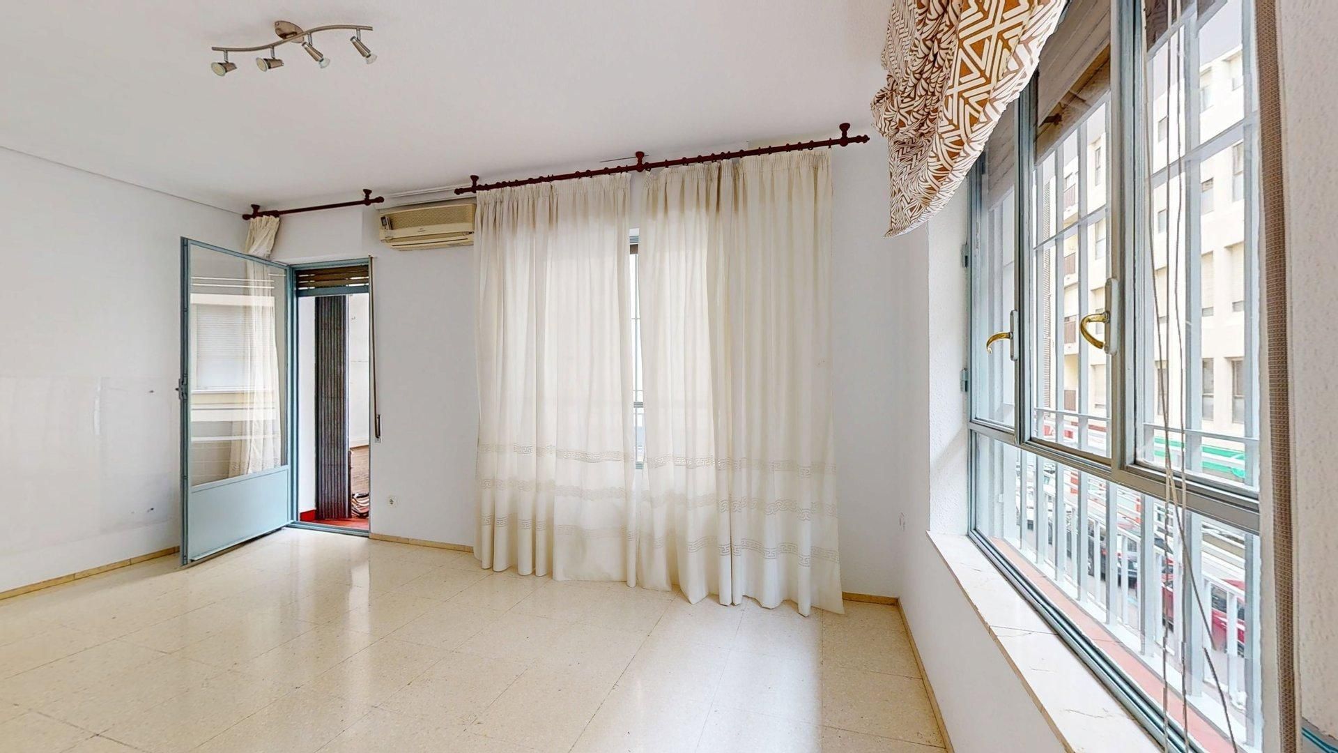 Sala d'estar de Pis en venda en  Córdoba Capital amb Calefacció, Terrassa i Balcó
