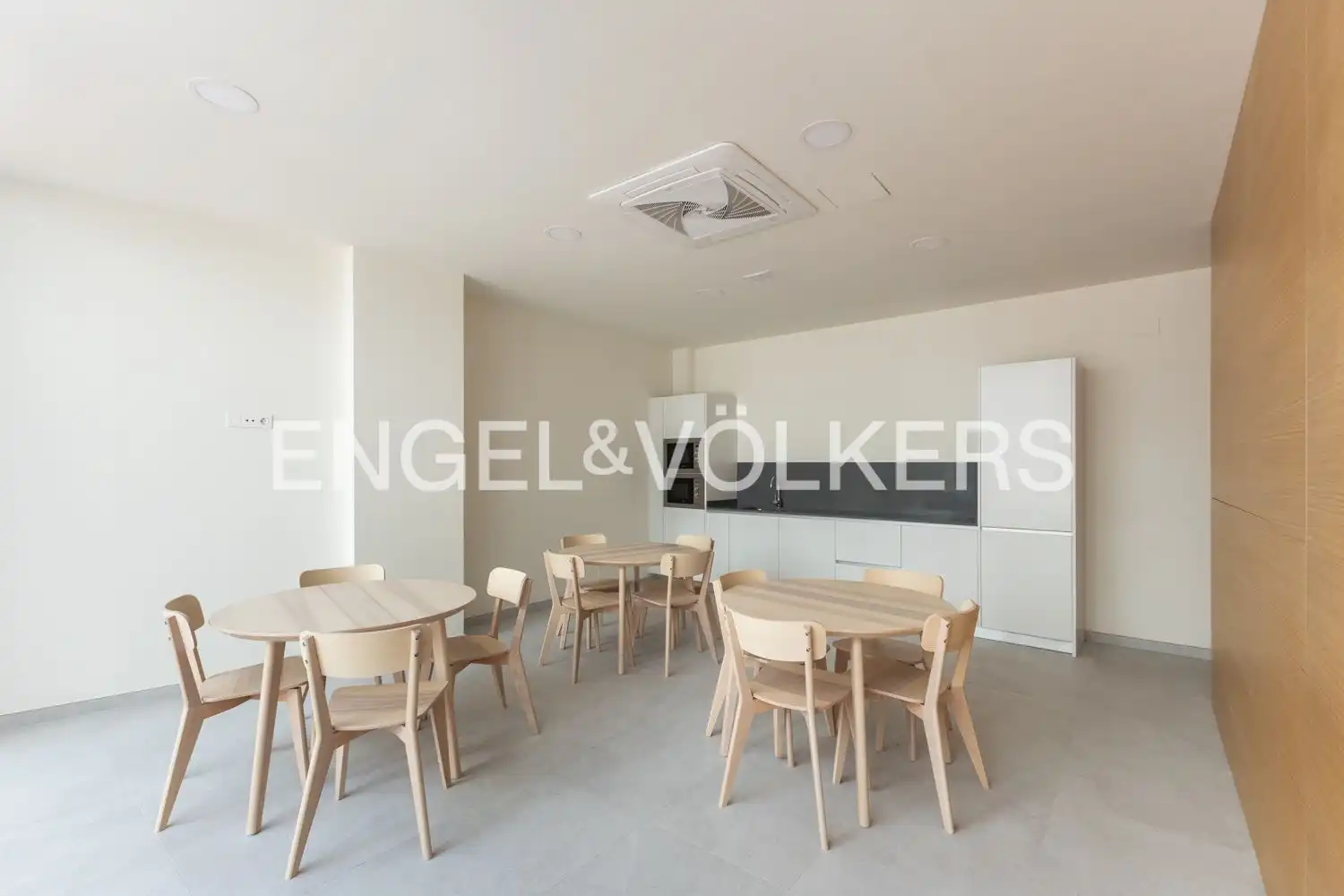 Dining room of Flat for rent in Valencia  with Air Conditioner, Heating and Parquet flooring