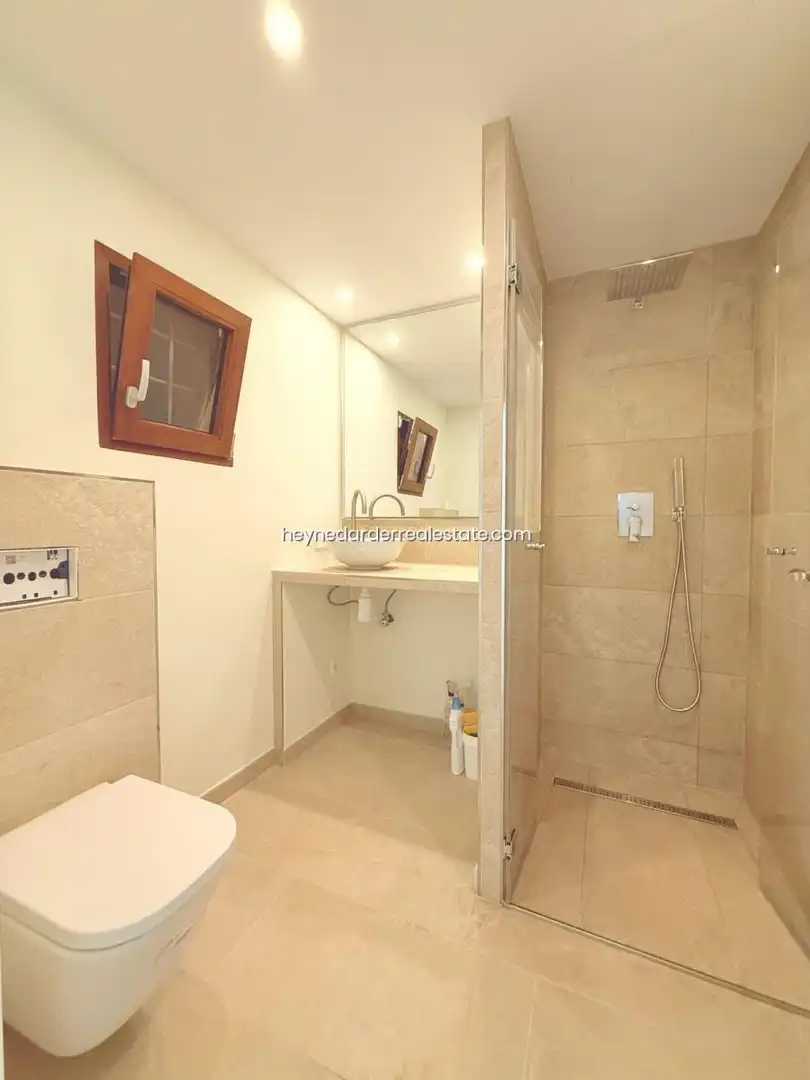 Bathroom of Flat for sale in Calvià  with Air Conditioner, Heating and Terrace