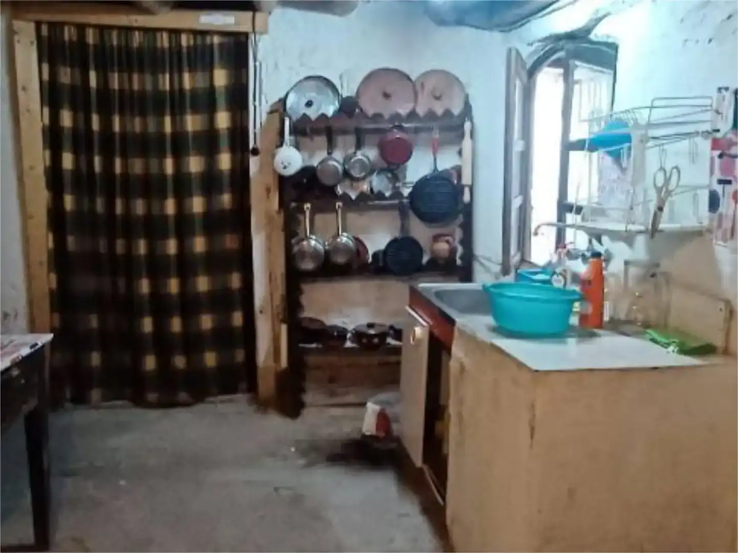 Cuina de Finca rústica en venda en Casaseca de las Chanas amb Jardí privat