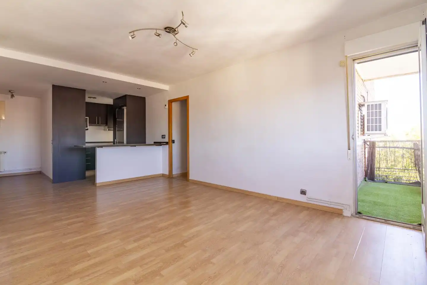 Living room of Flat for sale in Alcorcón  with Air Conditioner, Heating and Terrace