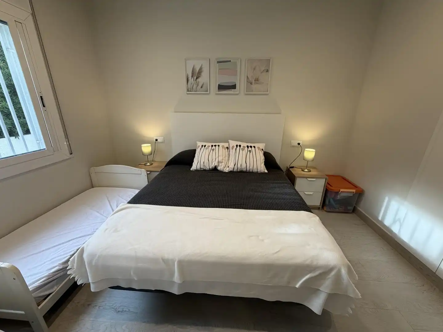 Habitación de Apartamento en venta en El Vendrell con Aire acondicionado, Calefacción y Amueblado