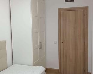 Bedroom of Flat to share in Leganés  with Air Conditioner and Terrace