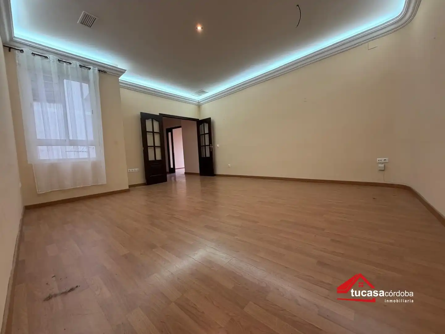 Sala de estar de Piso en venta en Córdoba con Terraza, Trastero y Amueblado