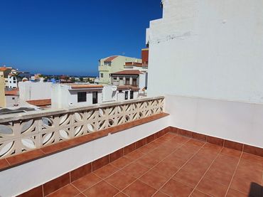 Casa amb balcó en venda a Playa Jardín
