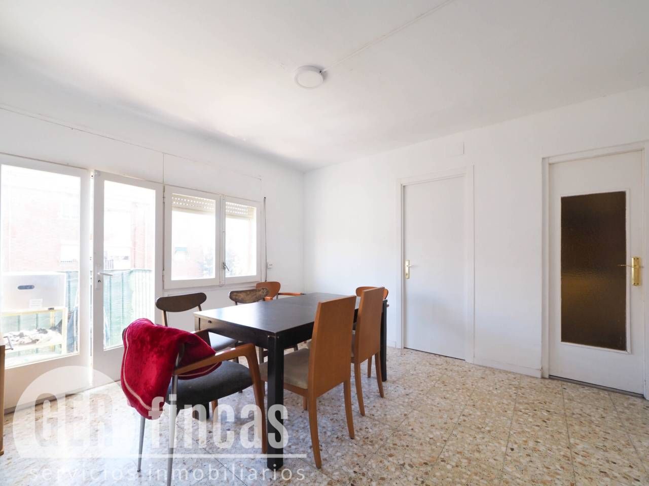 Menjador de Pis en venda en Terrassa amb Balcó