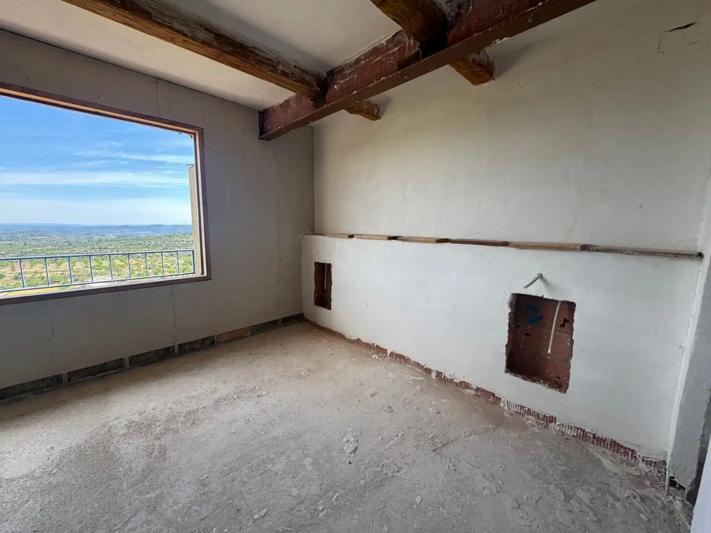 Detached homes for sale in Calaceite  with Private garden and Balcony