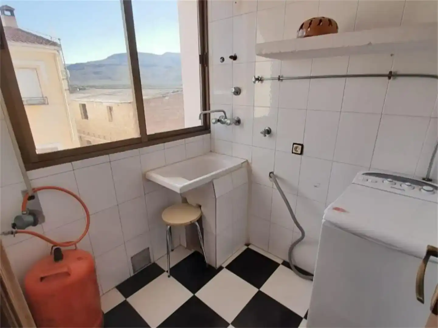 Baño de Piso en venta en Puente de Génave con Aire acondicionado, Trastero y Balcón