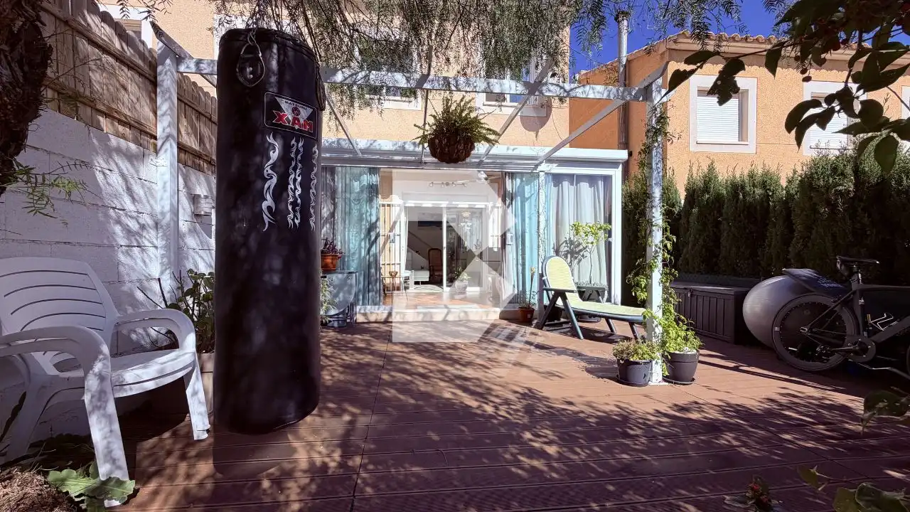 Terrassa de Casa o xalet en venda en Aigües amb Aire condicionat i Moblat