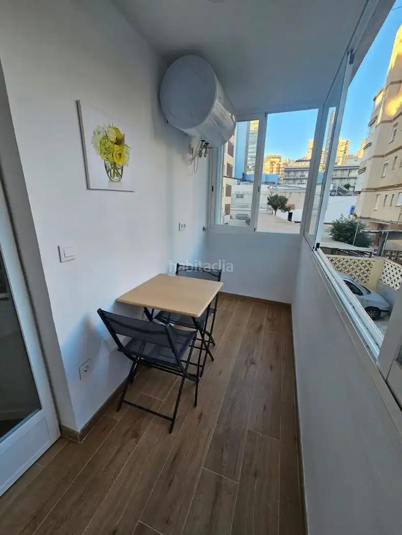 Pis amb ascensor de lloguer a Avenida del Mediterráneo 5