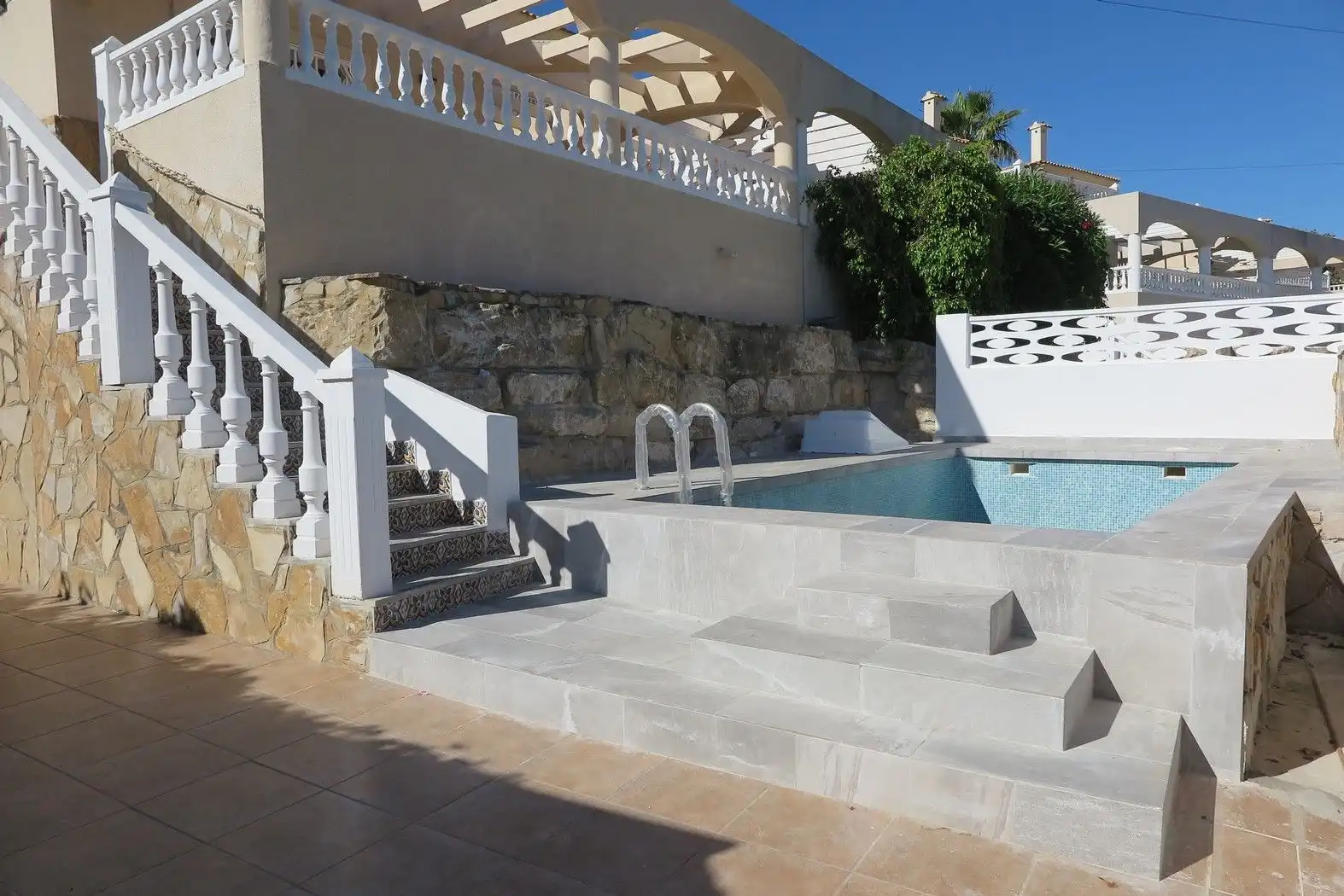 Casa con piscina en venta en Pueblo Acantilado - Lanuza, imagen 2